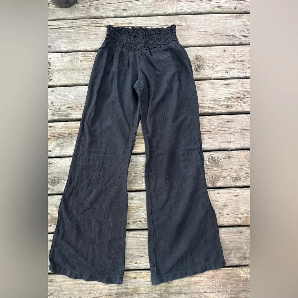 Black Wide Leg Juniors/Misses Size Small Lightweight Flowy Flare Pants